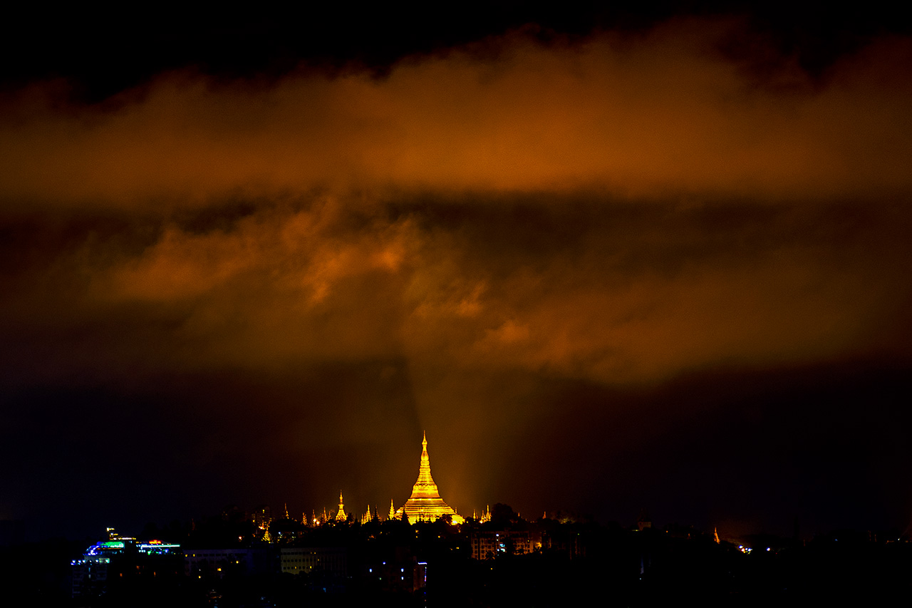 Shwedagon Pagoda, Yangon, Myanmar ©2018