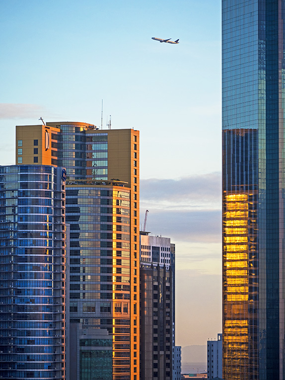 GDeichmann_Architecture_Manila_Plane_1470635