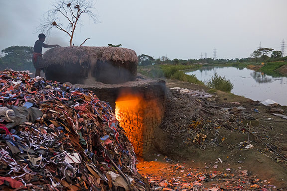 GDeichmann_Kolkata_Tannery_India0473