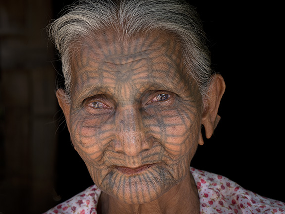 GDeichmann_Myanmar_SpiderWomen_1540264